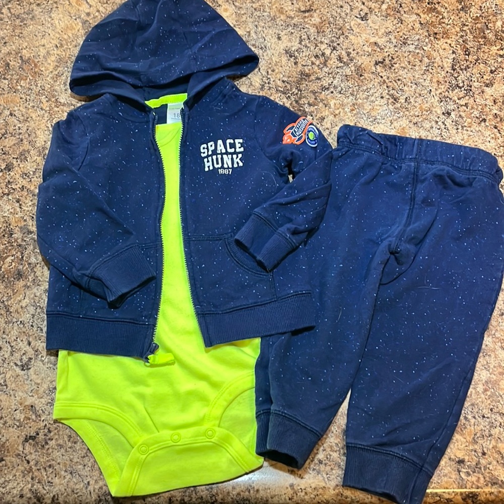 Carters Outfit - Size 18 Months